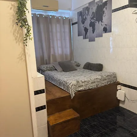 Elena's B Apartamento *