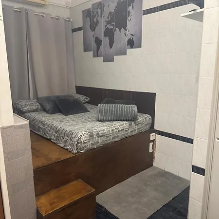 Elena's B Apartmán *